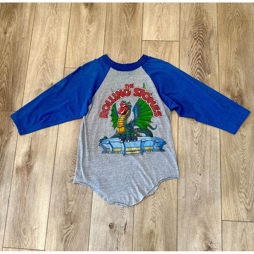 Vintage 1981 The Rolling Stones raglan shirt Live in Concert